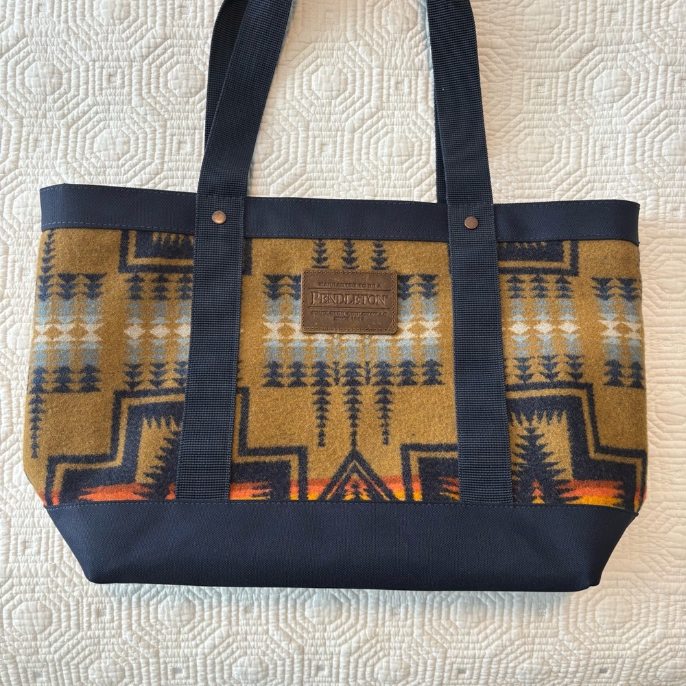 Pendleton Wool Zip Tote - image 8